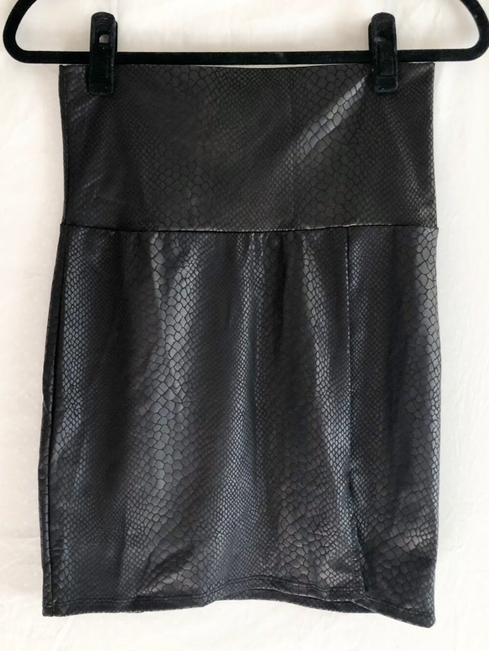 Black Faux Snakeskin Mini Skirt - Picture 2 of 4